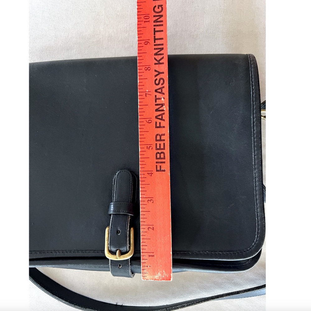 COACH Vintage Large Saddle Pouch Bag in Black - Made In New York - Picture 14 of 16